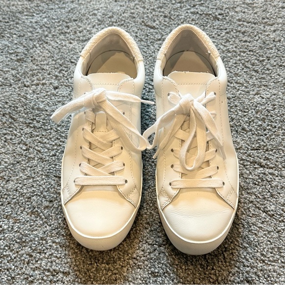 Banana Republic white leather sneakers with snakeskin detail - Picture 8 of 12
